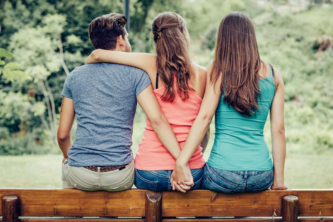 3 Alasan Menyakitkan dari Pelaku Selingkuh yang Tidak Mau Menceraikan Istri